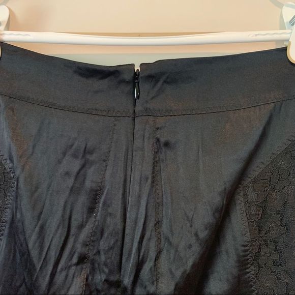 Black Marciano Skirt Size 2 - Picture 5 of 10